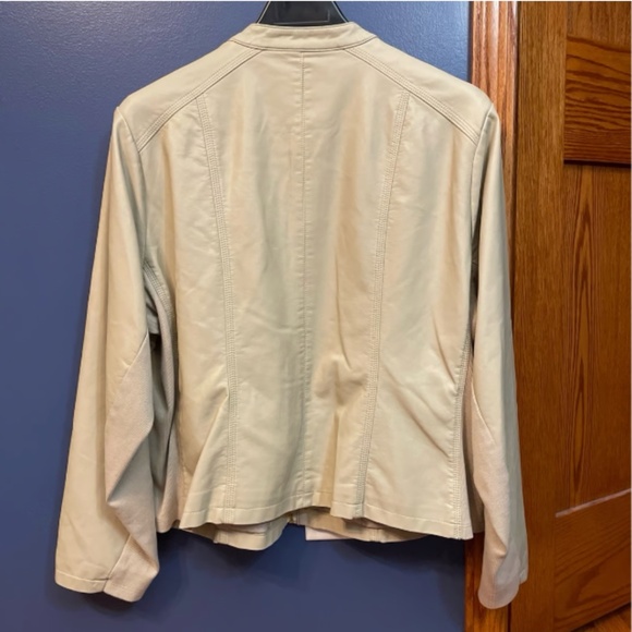 Calvin Klein Jacket - Picture 2 of 3